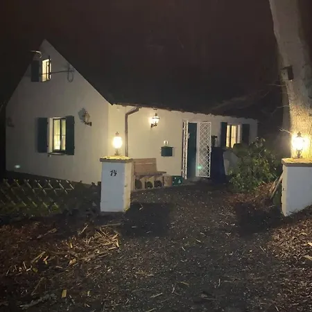 Naturhaeuschen Emelia Holiday home Sundern